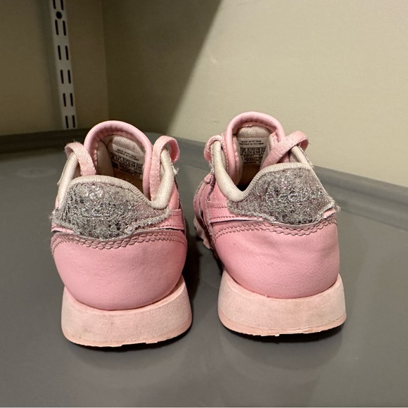 Reebok Classic Leather Athletic Sneakers - Picture 6 of 7